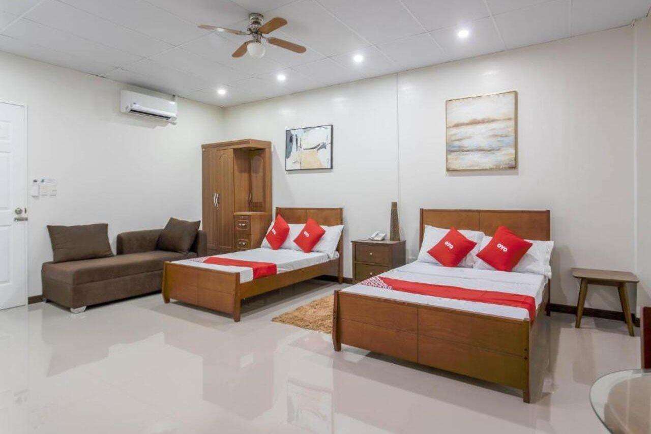 Paranaque City La Belladoza Near Airport酒店 外观 照片