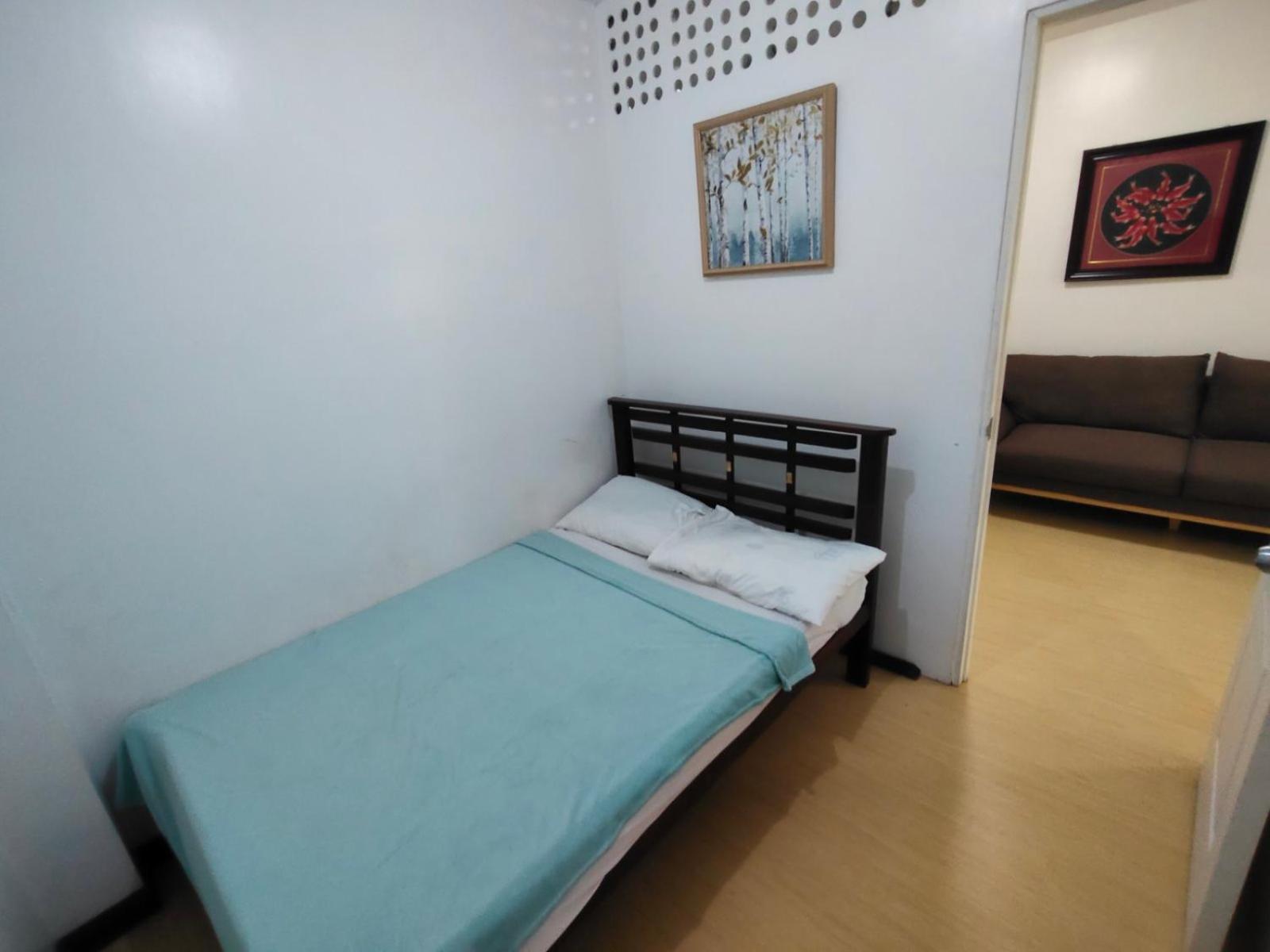 Paranaque City La Belladoza Near Airport酒店 外观 照片