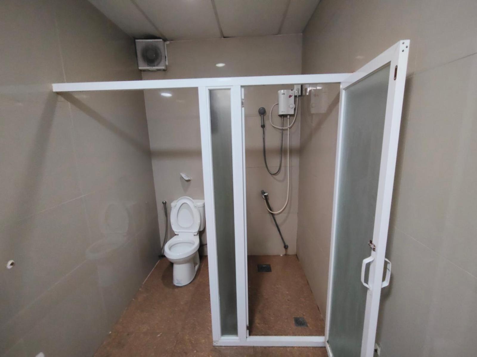 Paranaque City La Belladoza Near Airport酒店 外观 照片