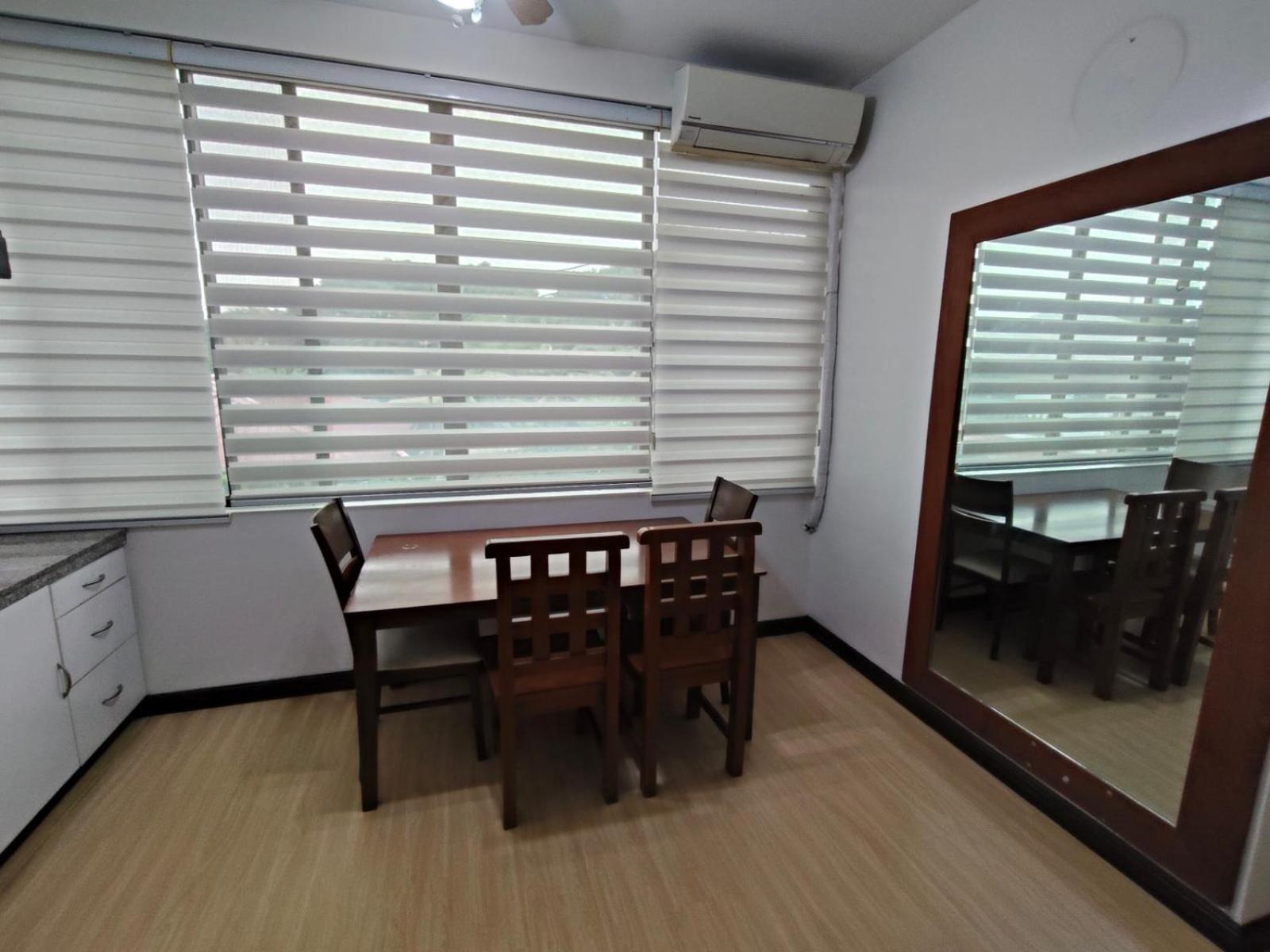 Paranaque City La Belladoza Near Airport酒店 外观 照片