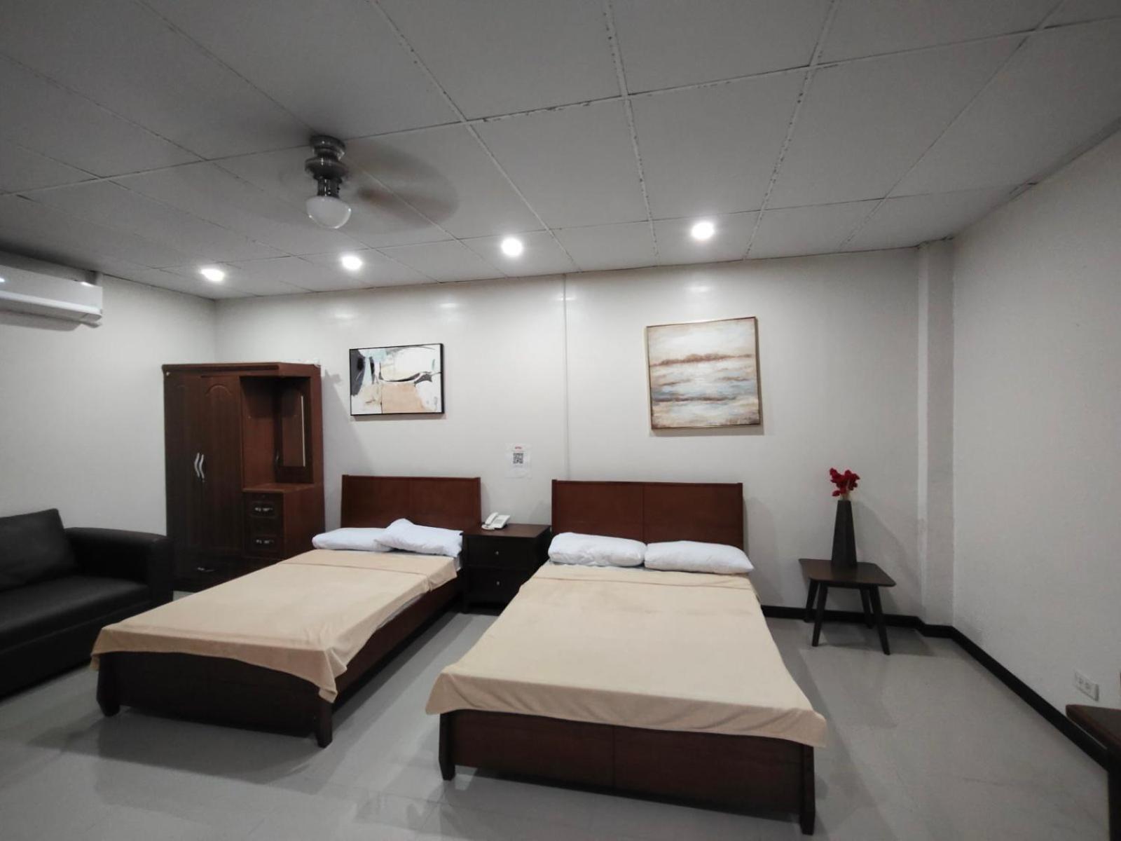 Paranaque City La Belladoza Near Airport酒店 外观 照片