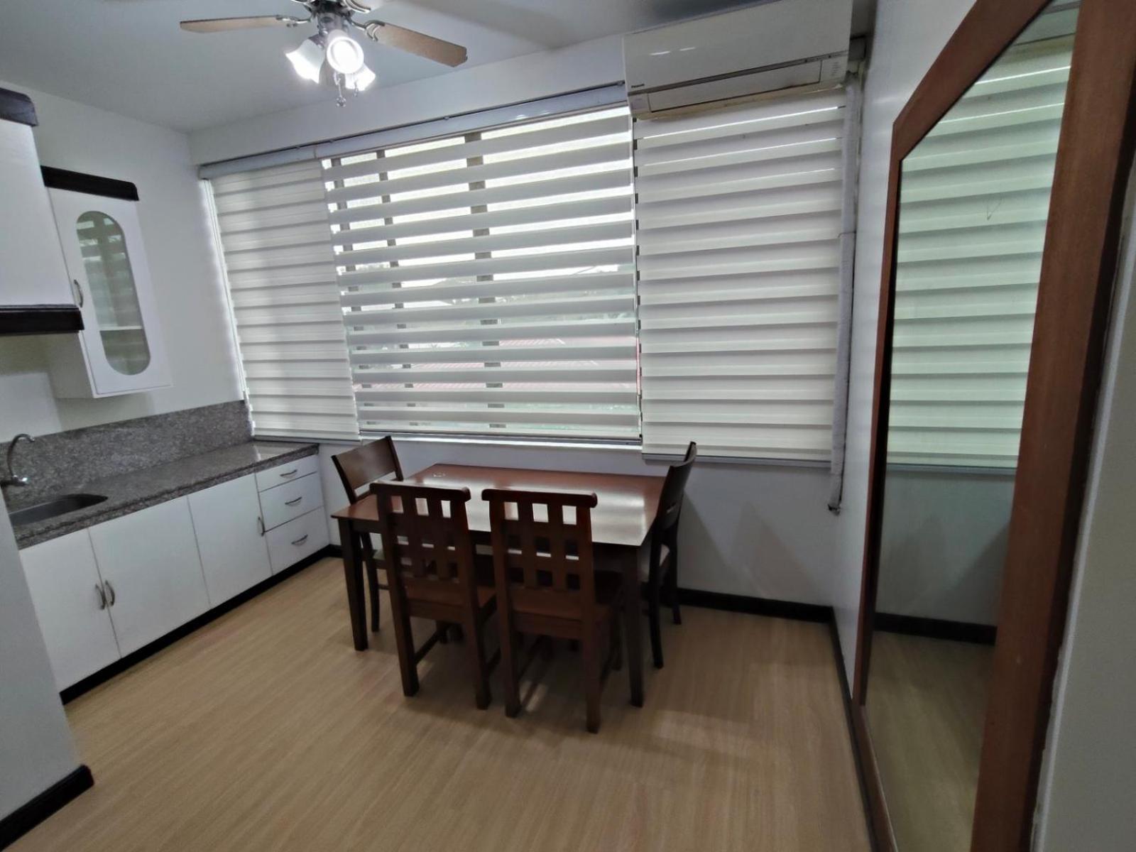 Paranaque City La Belladoza Near Airport酒店 外观 照片