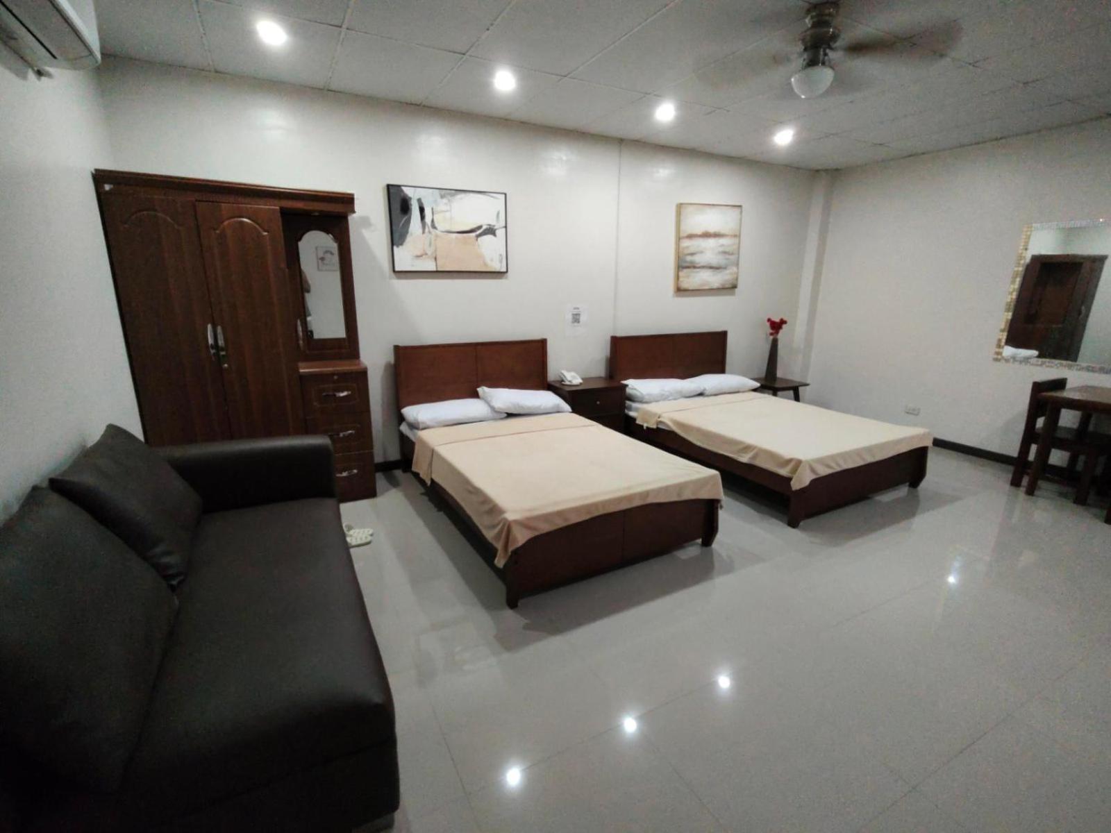 Paranaque City La Belladoza Near Airport酒店 外观 照片